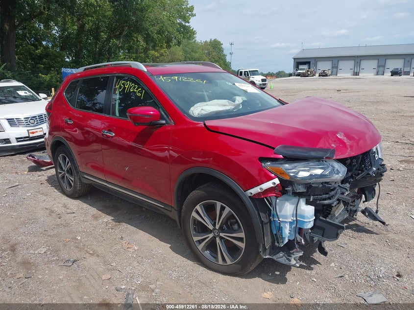 Photo of the 2017 NISSAN ROGUE SL