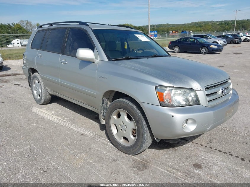 Photo of the 2005 TOYOTA HIGHLANDER LIMITED V6