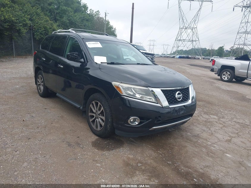 Photo of the 2016 NISSAN PATHFINDER SV