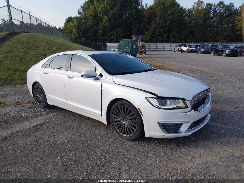 Photo of the 2017 LINCOLN MKZ RESERVE