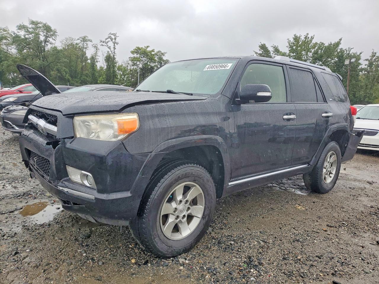 Photo of the 2012 TOYOTA 4RUNNER SR5