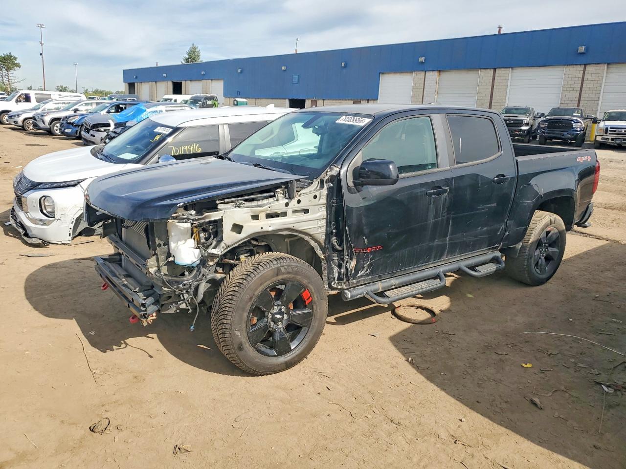 Photo of the 2019 CHEVROLET COLORADO LT