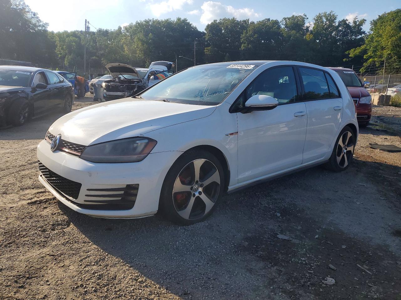 Photo of the 2015 VOLKSWAGEN GTI