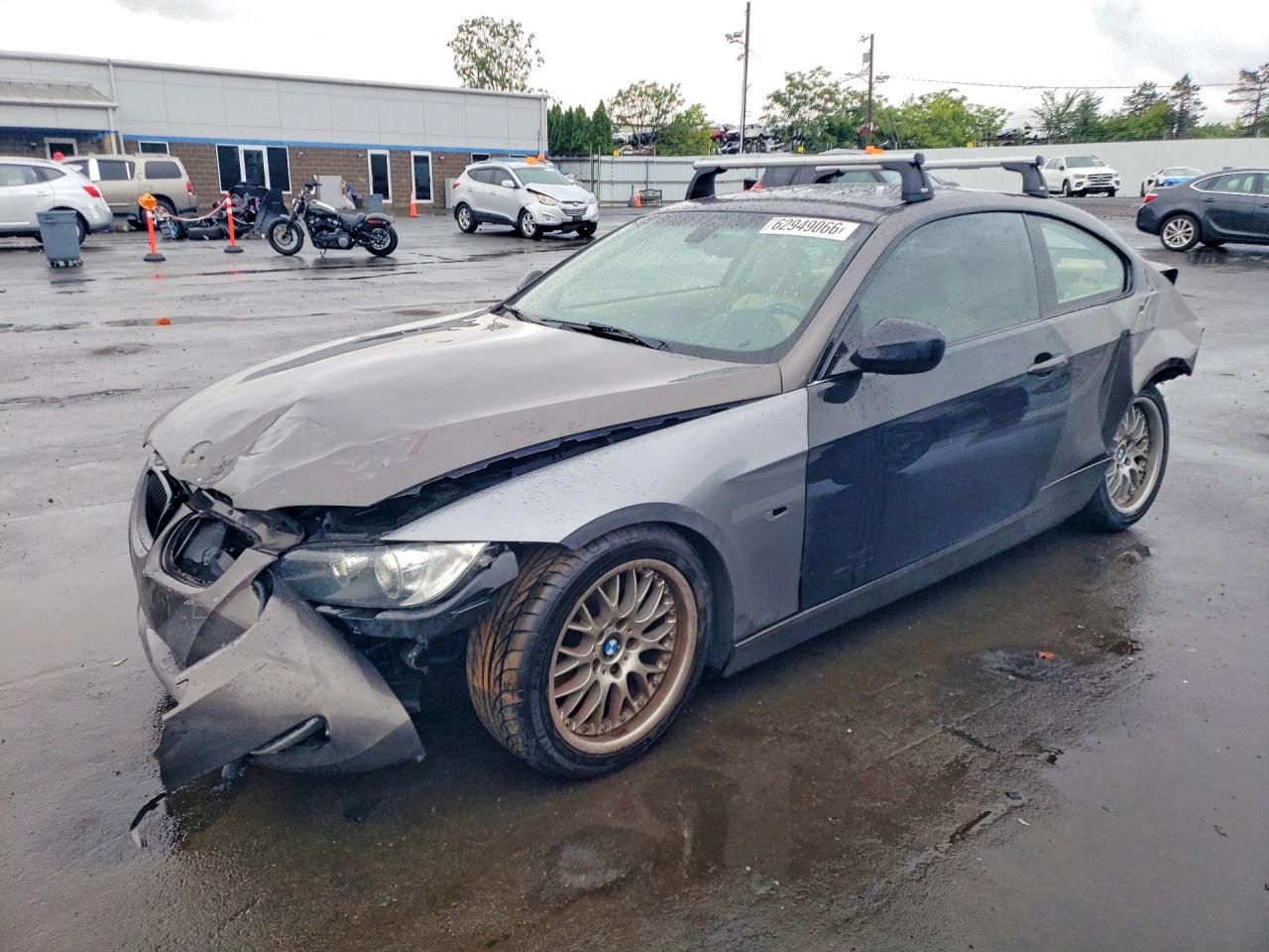 Photo of the 2010 BMW 328 XI SULEV