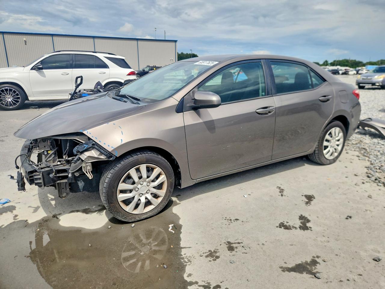 Photo of the 2017 TOYOTA COROLLA LE