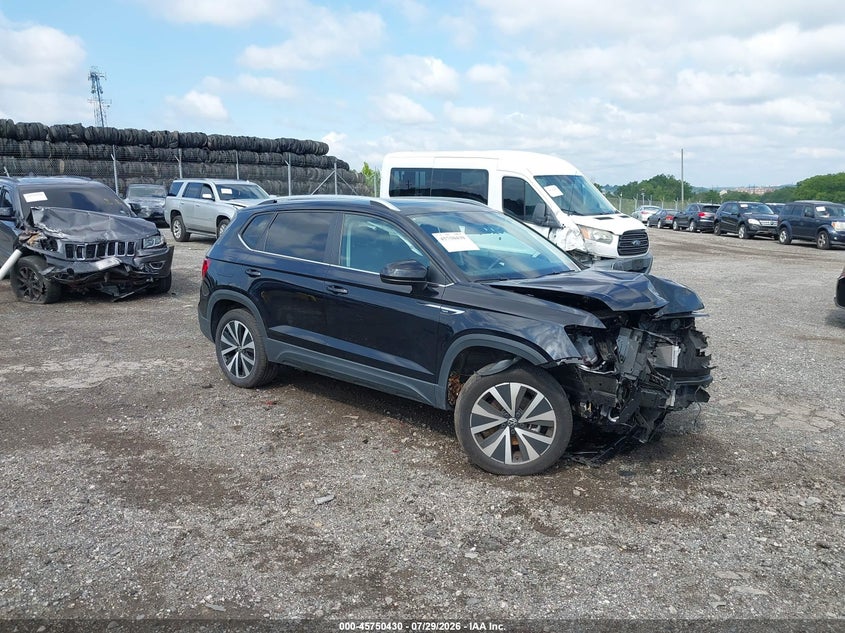 Photo of the 2022 VOLKSWAGEN TAOS 1.5T SE