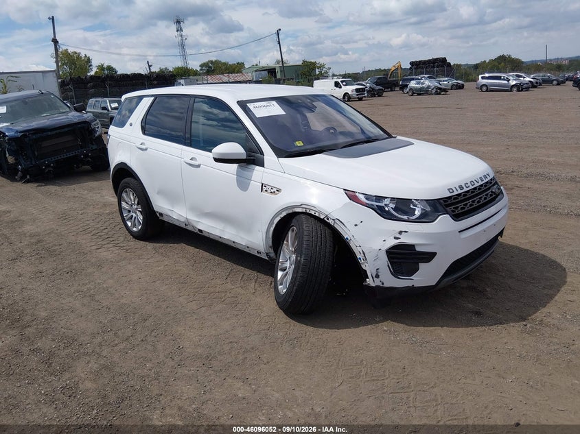 Photo of the 2019 LAND ROVER DISCOVERY SPORT SE