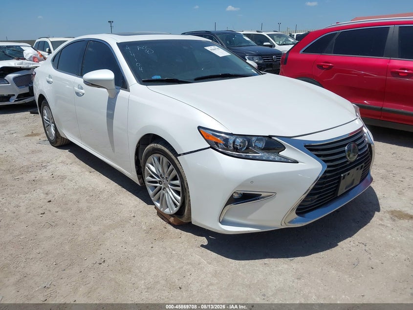 Photo of the 2016 LEXUS ES 350