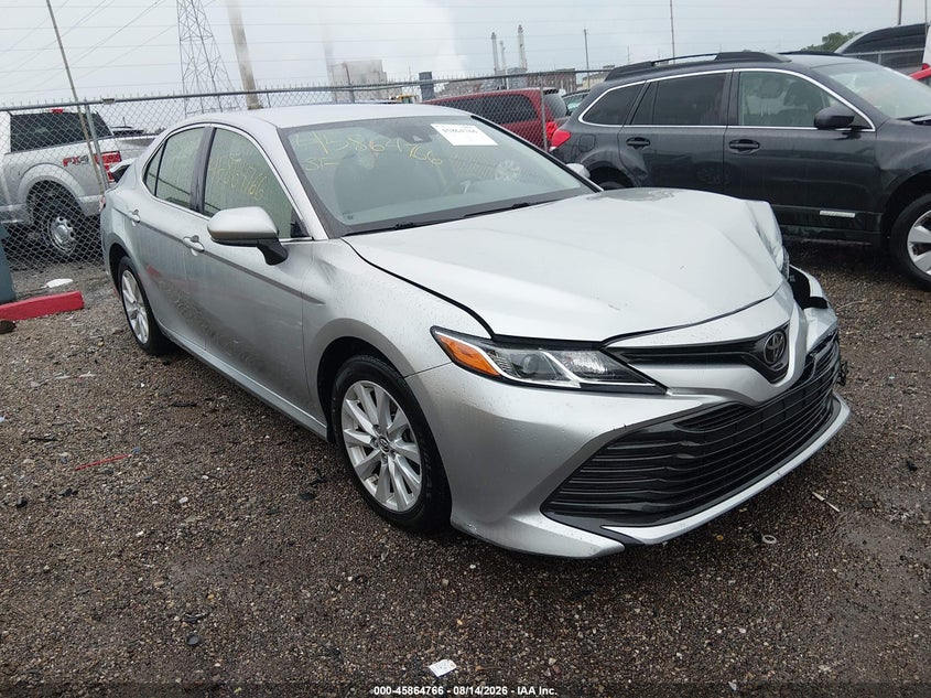 Photo of the 2018 TOYOTA CAMRY LE
