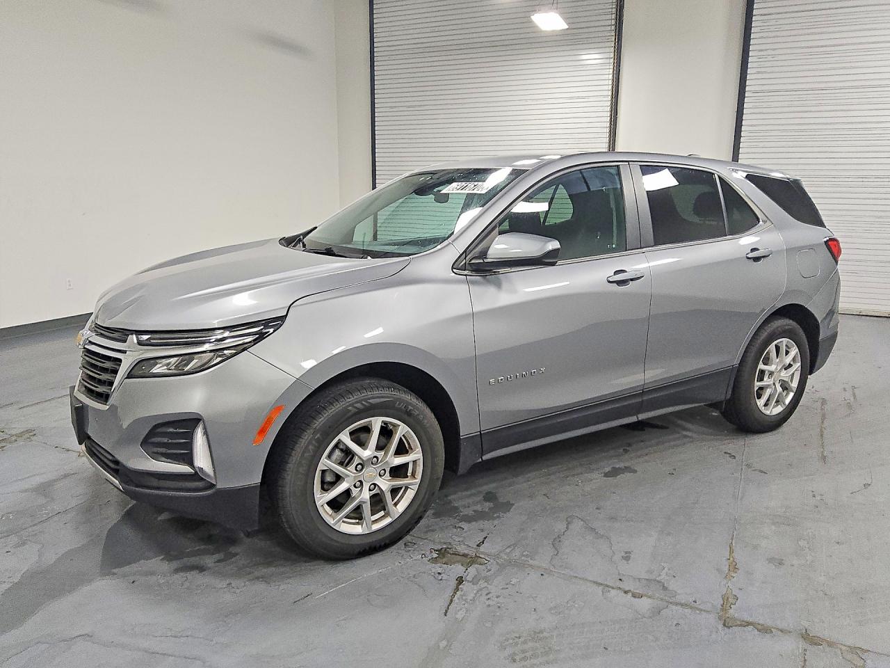 Photo of the 2023 CHEVROLET EQUINOX LT