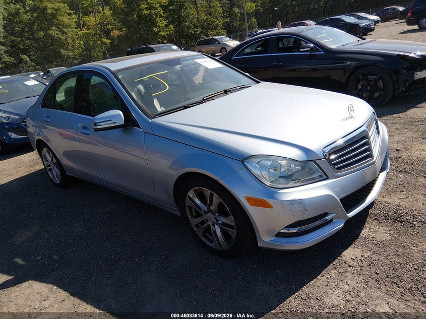 Photo of the 2013 MERCEDES-BENZ C 250 LUXURY