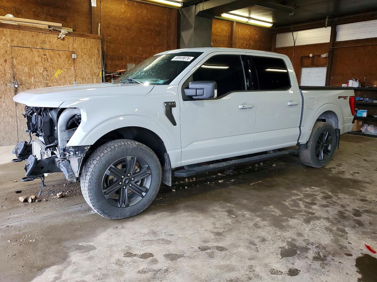 Photo of the 2023 FORD F150 SUPERCREW
