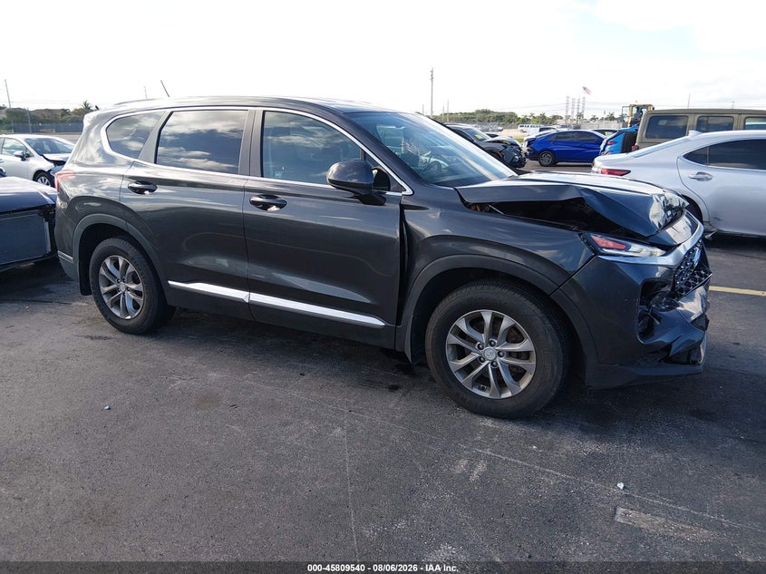 Photo of the 2020 HYUNDAI SANTA FE SE