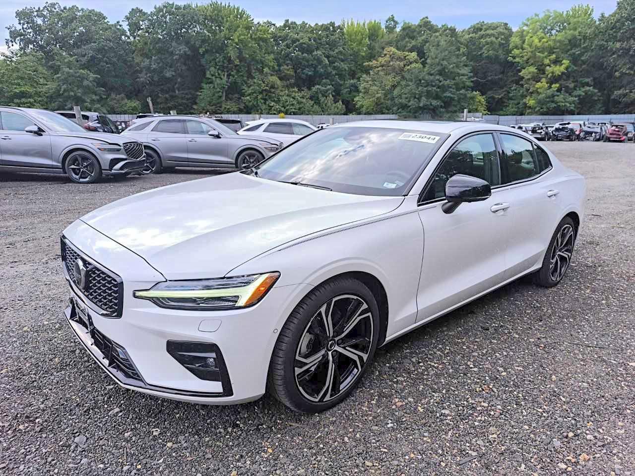 Photo of the 2024 VOLVO S60 PLUS