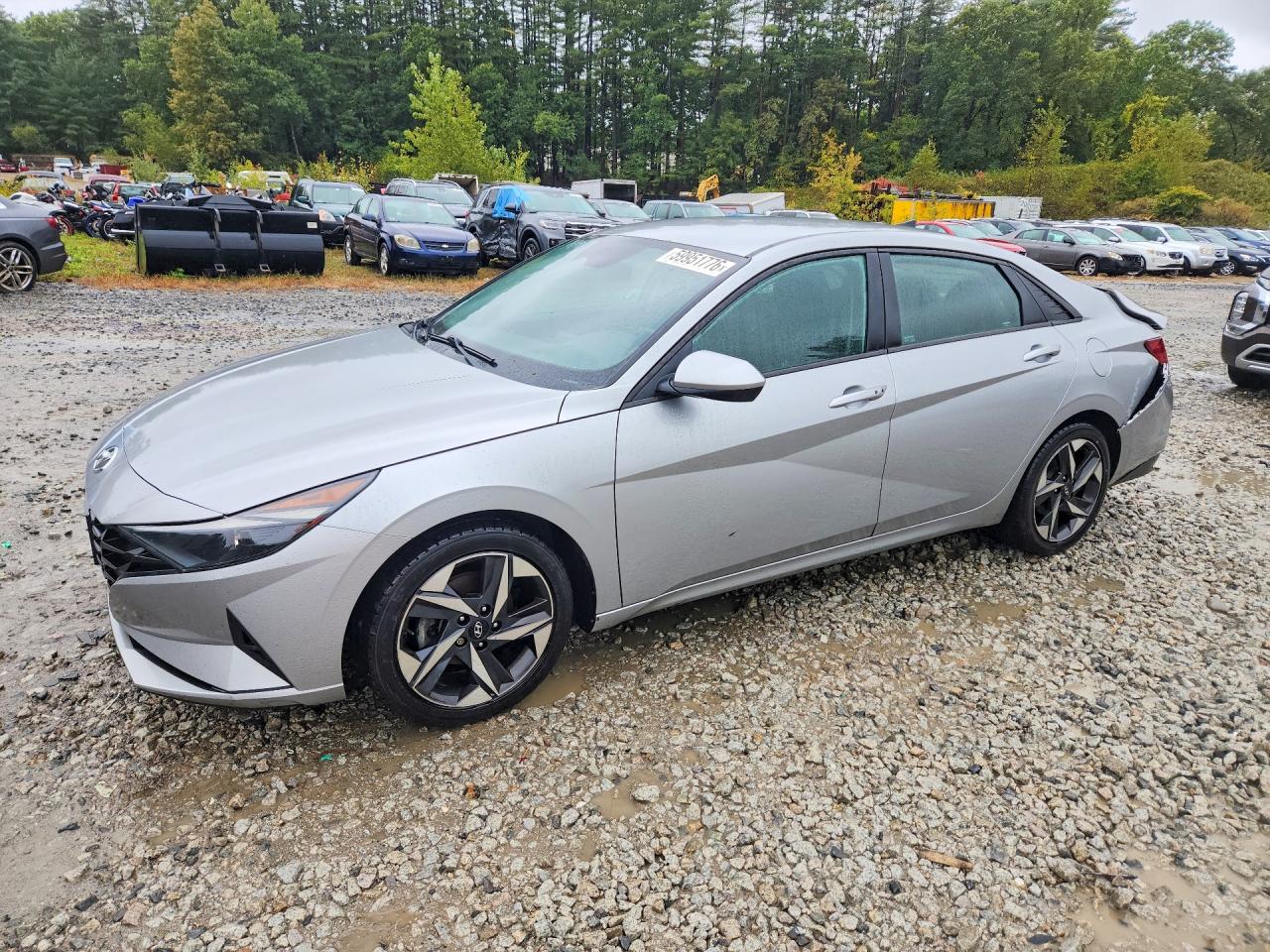 Photo of the 2023 HYUNDAI ELANTRA SEL