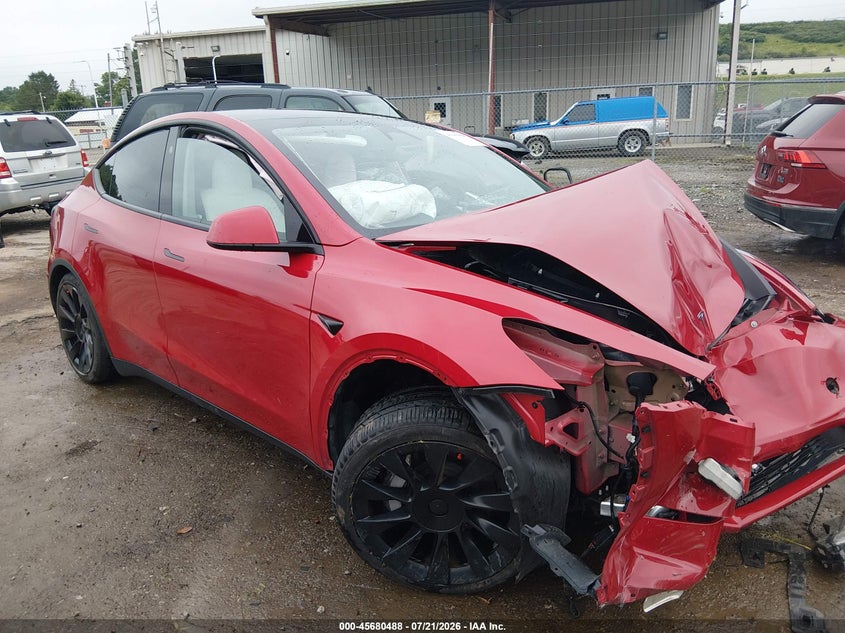 Photo of the 2023 TESLA MODEL Y AWD/LONG RANGE DUAL MOTOR ALL-WHEEL DRIVE