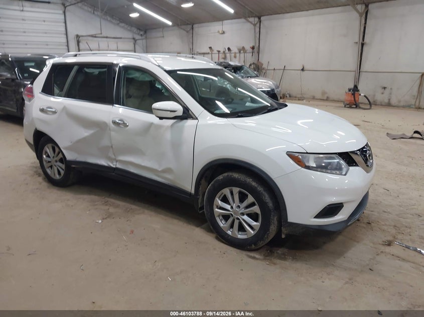 Photo of the 2016 NISSAN ROGUE SV