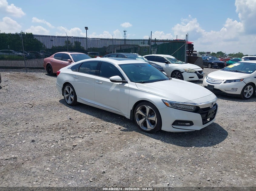 Photo of the 2020 HONDA ACCORD TOURING