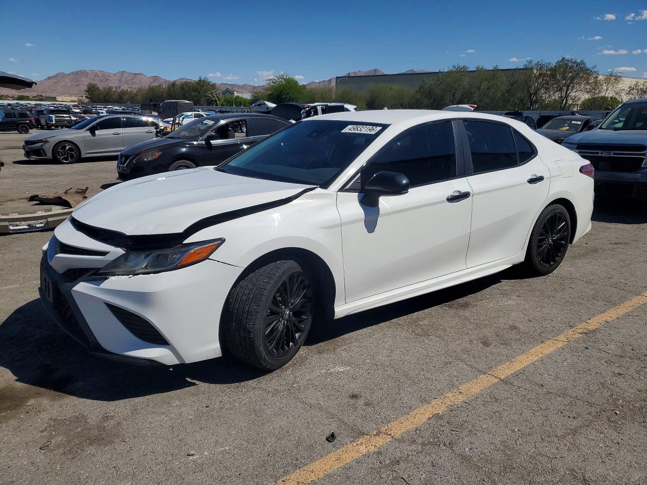 Photo of the 2019 TOYOTA CAMRY SE