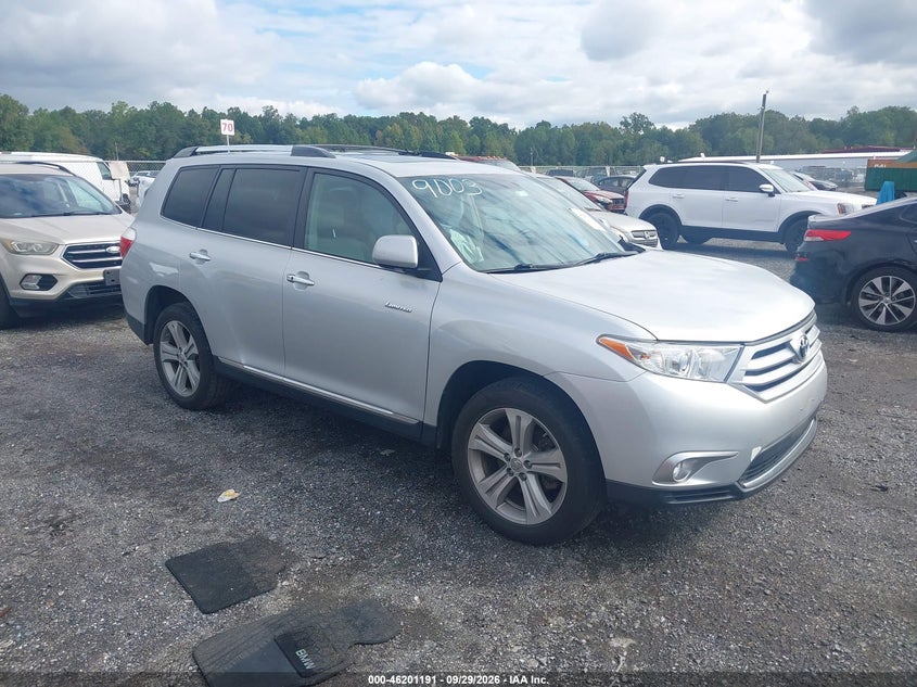 Photo of the 2012 TOYOTA HIGHLANDER LIMITED V6