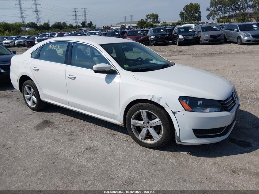 Photo of the 2013 VOLKSWAGEN PASSAT 2.5L SE