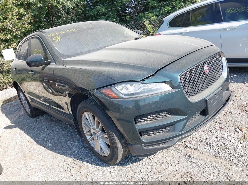 Photo of the 2017 JAGUAR F-PACE 35T PRESTIGE
