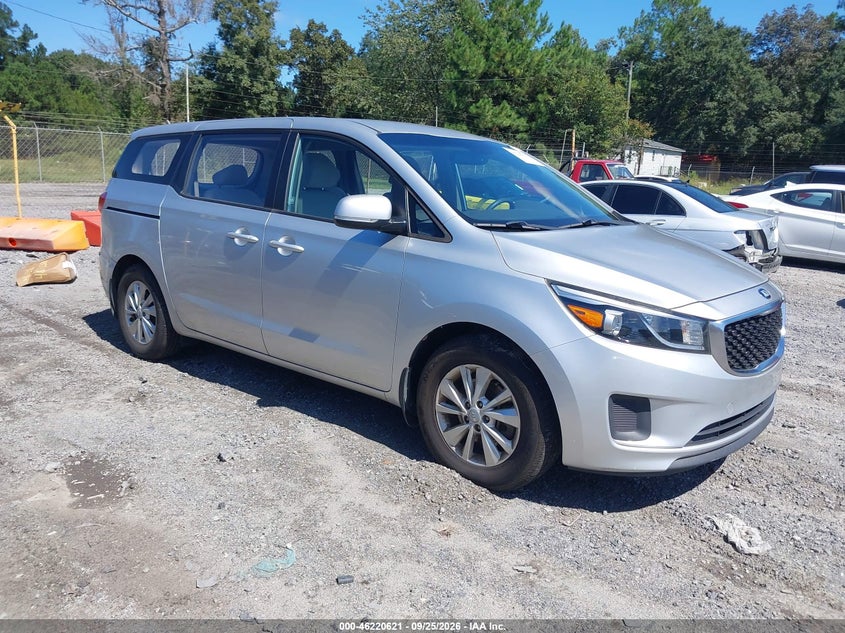 Photo of the 2017 KIA SEDONA L