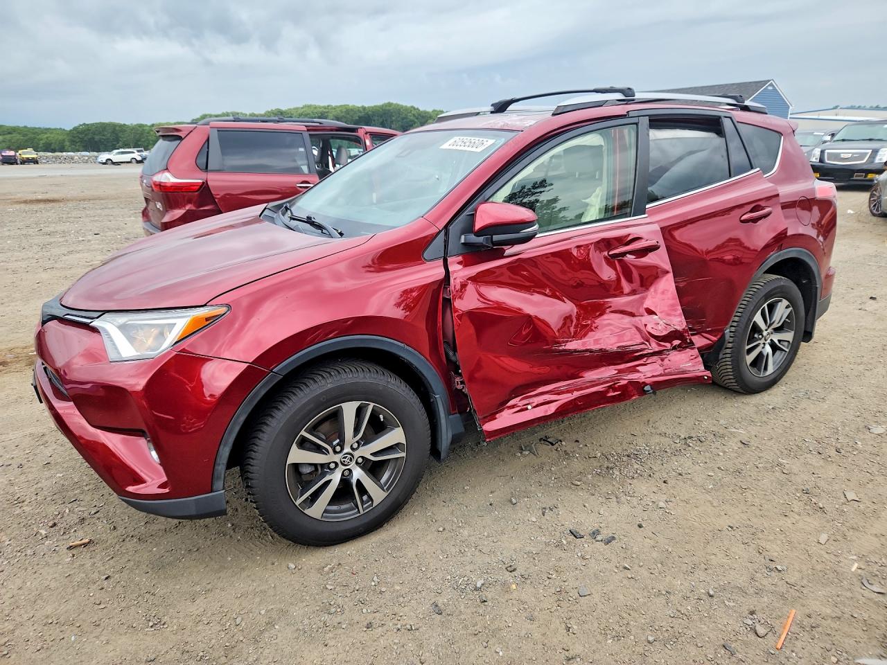 Photo of the 2018 TOYOTA RAV4 XLE