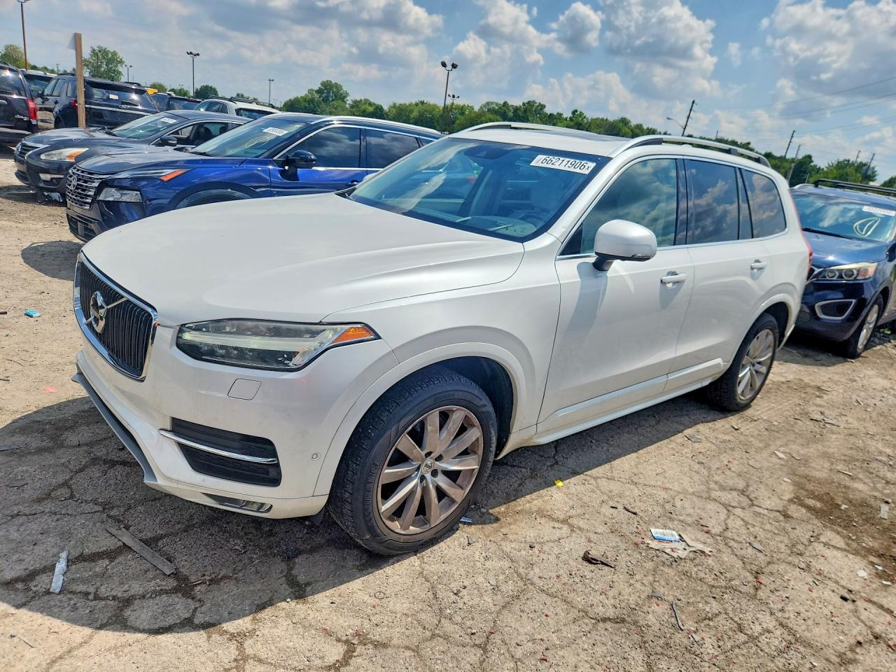 Photo of the 2016 VOLVO XC90 T6
