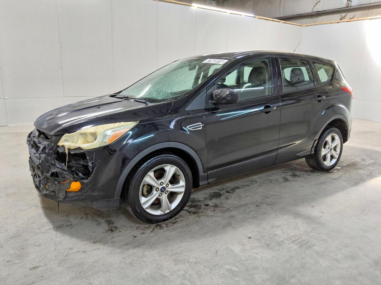 Photo of the 2016 FORD ESCAPE S