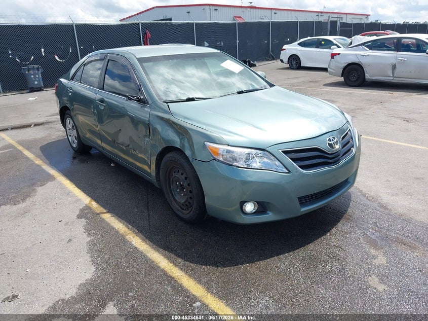 Photo of the 2011 TOYOTA CAMRY LE