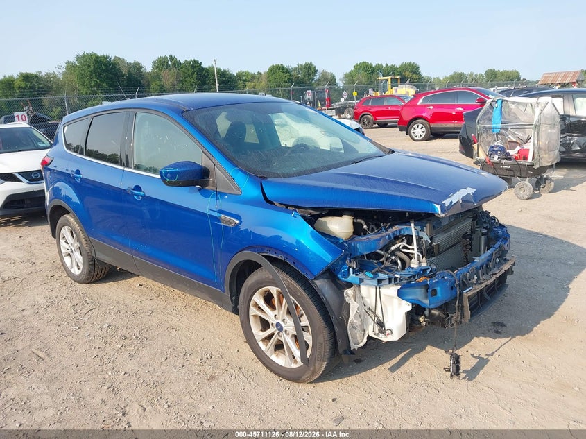 Photo of the 2019 FORD ESCAPE SE