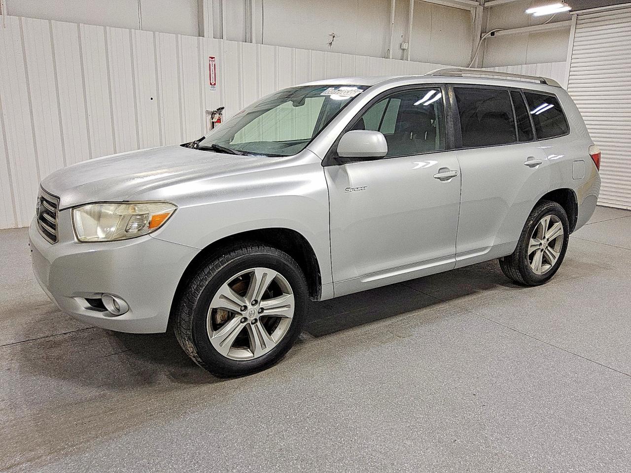 Photo of the 2009 TOYOTA HIGHLANDER SPORT