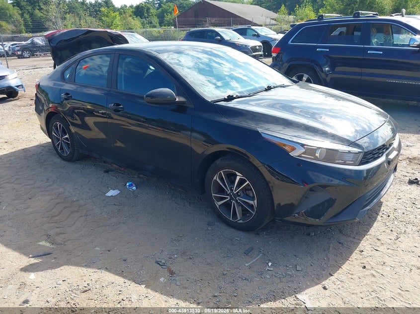 Photo of the 2023 KIA FORTE LXS