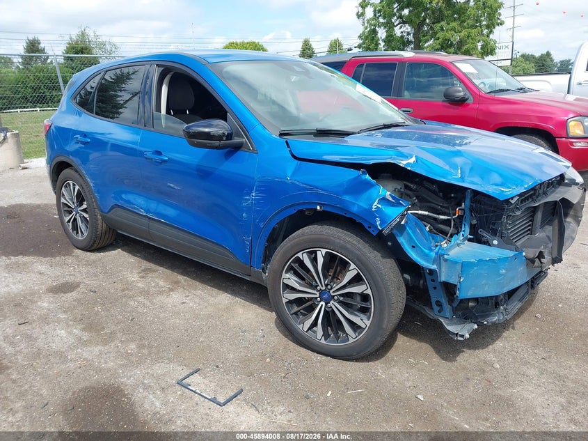 Photo of the 2021 FORD ESCAPE SE
