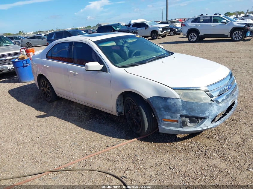 Photo of the 2011 FORD FUSION SE