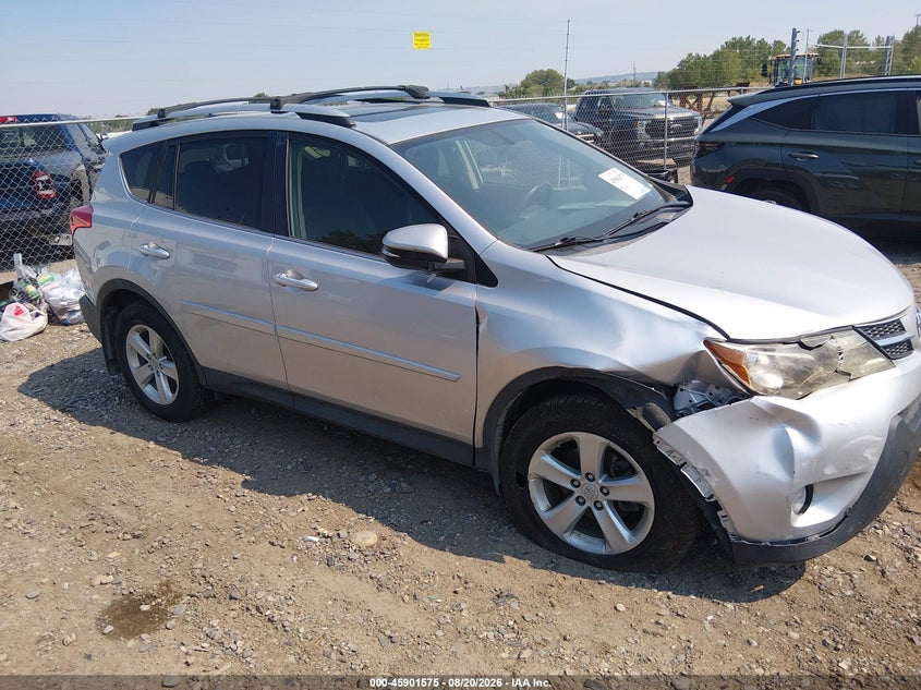 Photo of the 2014 TOYOTA RAV4 XLE