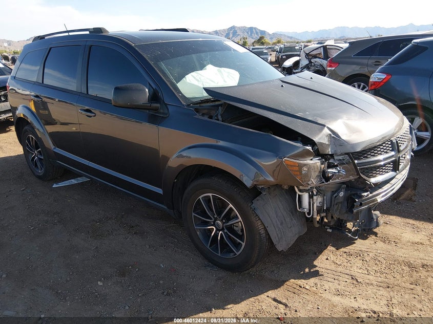 Photo of the 2018 DODGE JOURNEY SE