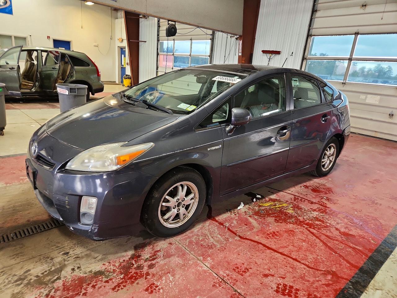 Photo of the 2010 TOYOTA PRIUS IV