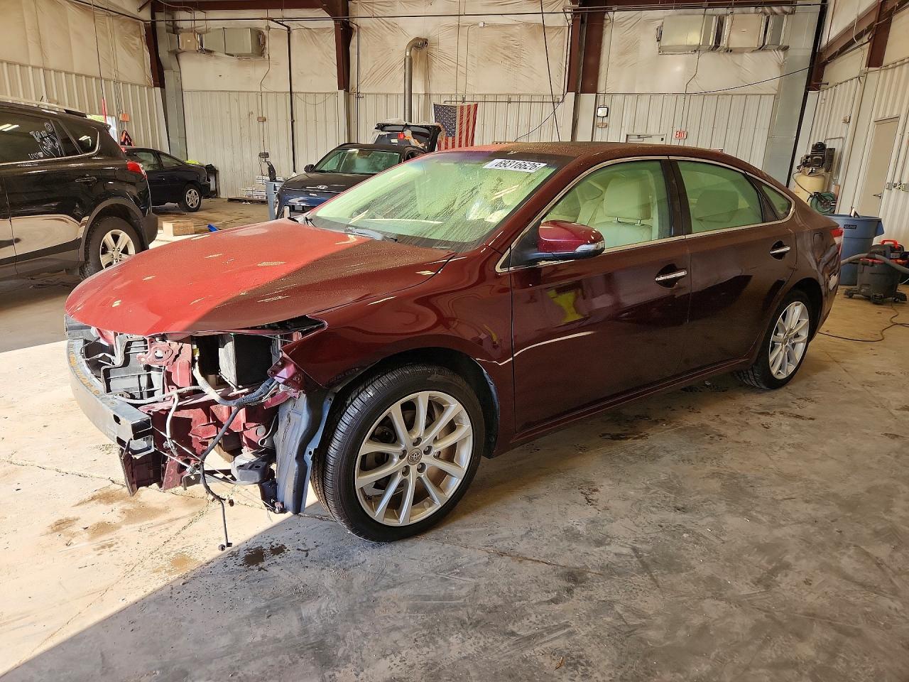 Photo of the 2014 TOYOTA AVALON XLE TOURING