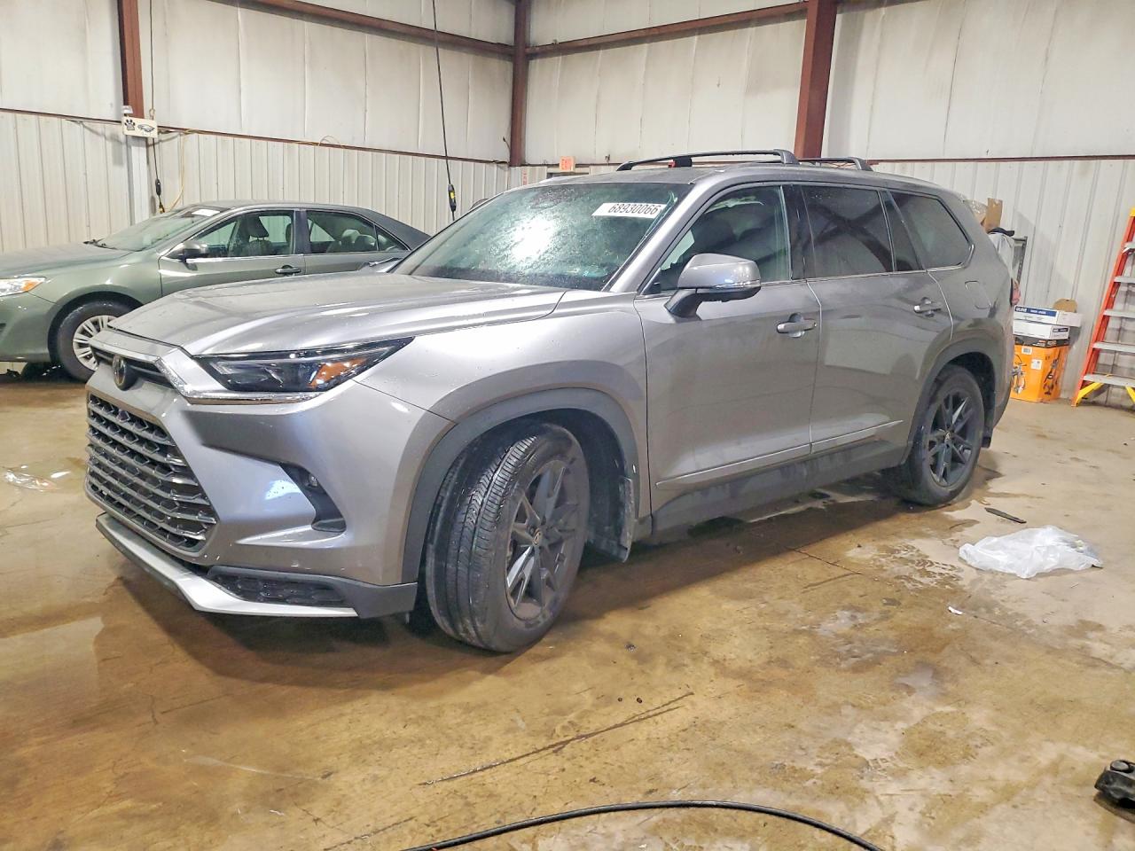 Photo of the 2026 TOYOTA GRAND HIGHLANDER HYBRID MAX PLATINUM