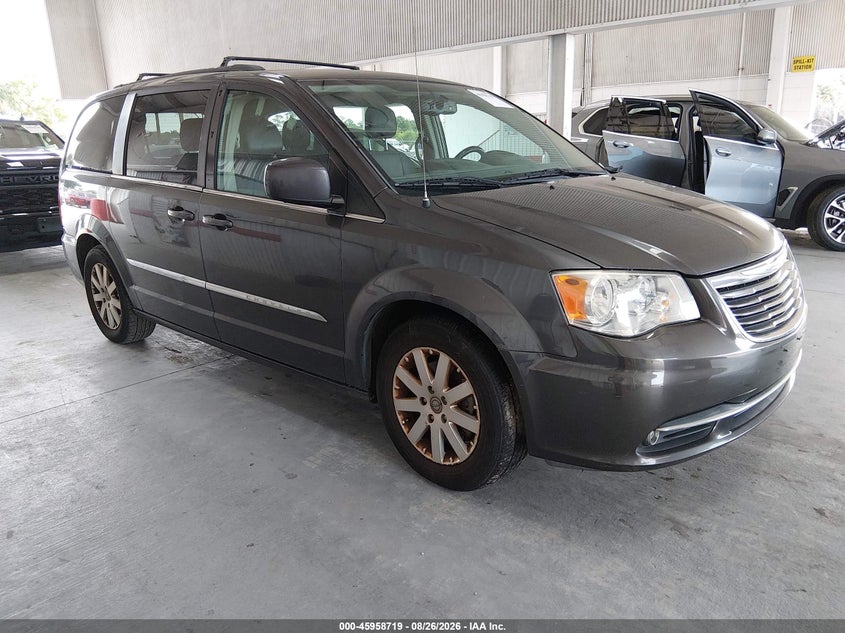 Photo of the 2016 CHRYSLER TOWN & COUNTRY TOURING