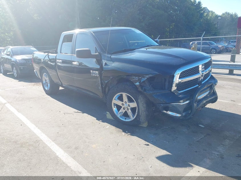 Photo of the 2016 RAM 1500 SLT