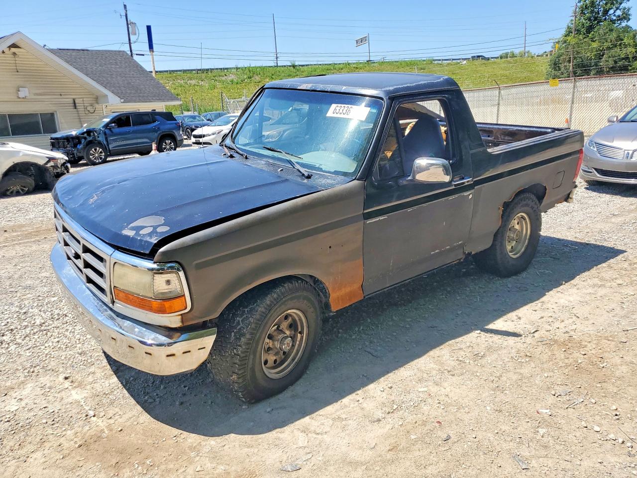 Photo of the 1995 FORD BRONCO U100