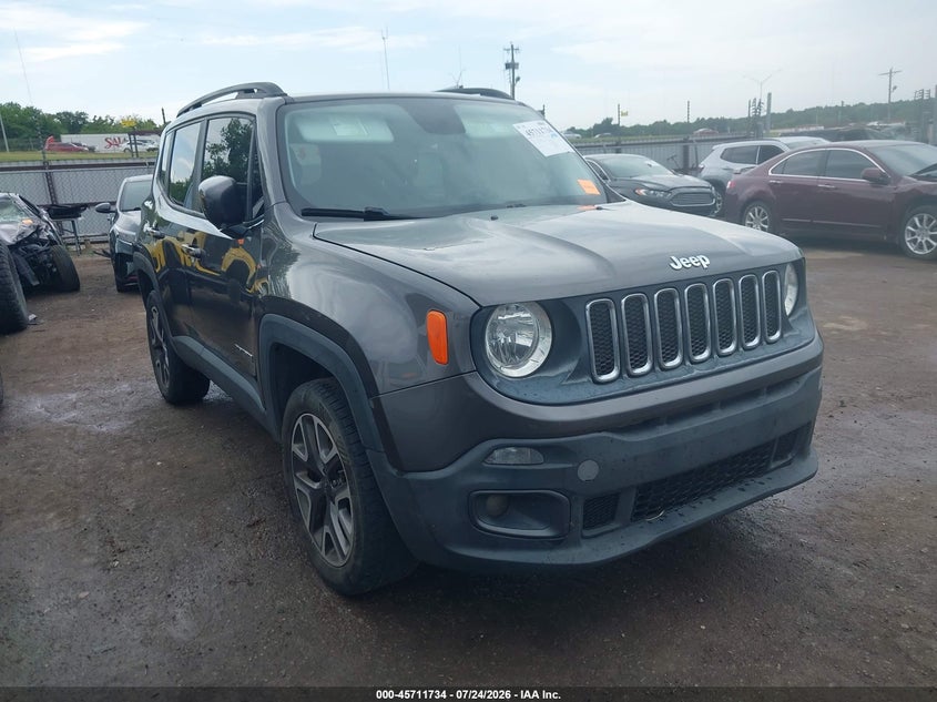 Photo of the 2017 JEEP RENEGADE LATITUDE