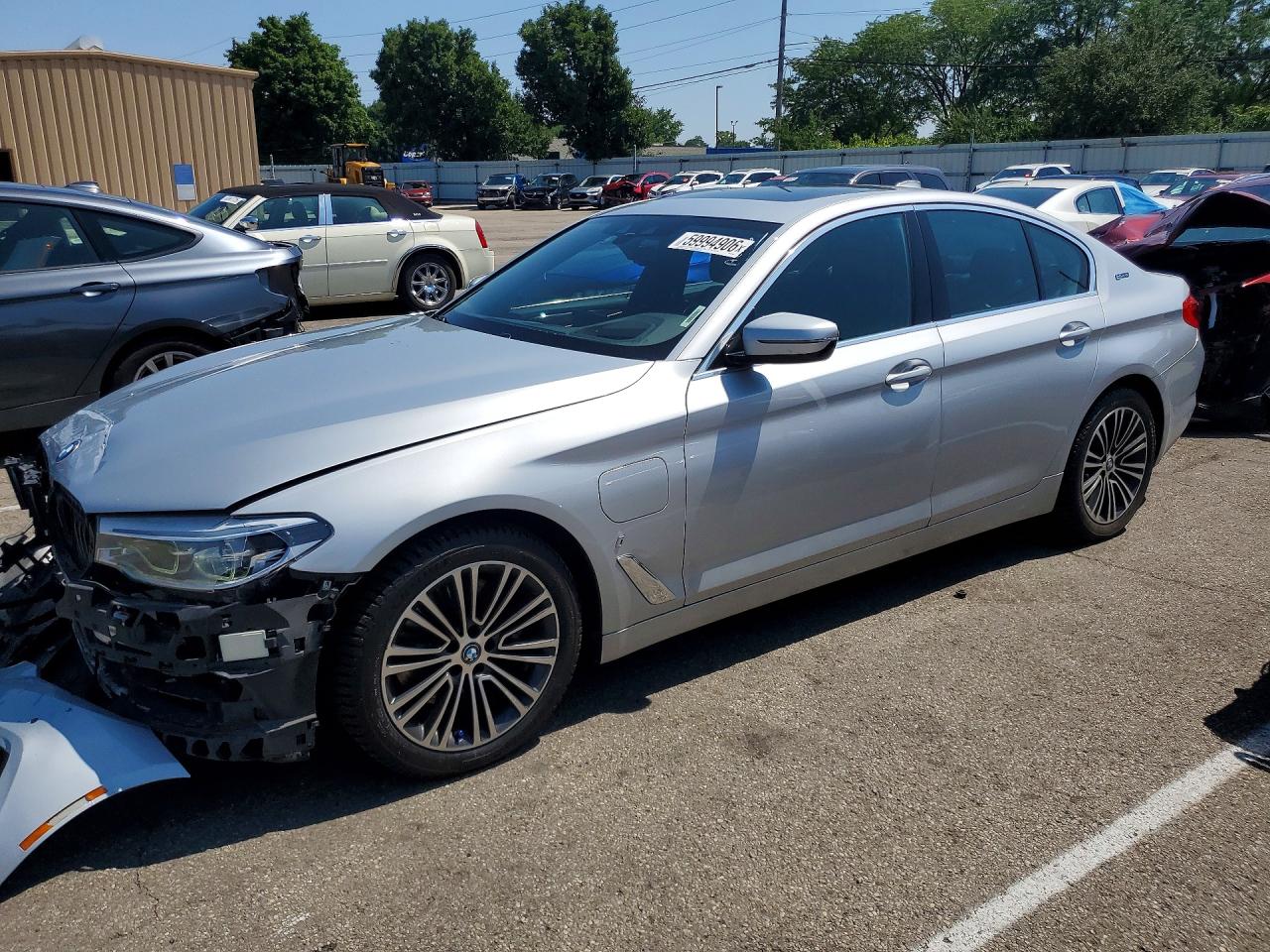 Photo of the 2019 BMW 530XE