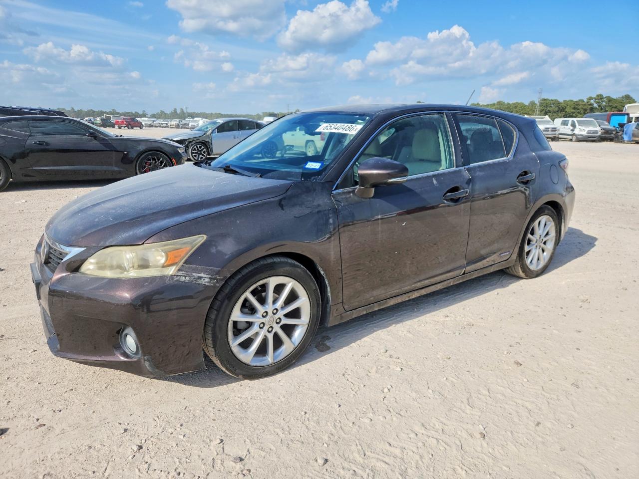 Photo of the 2011 LEXUS CT 200