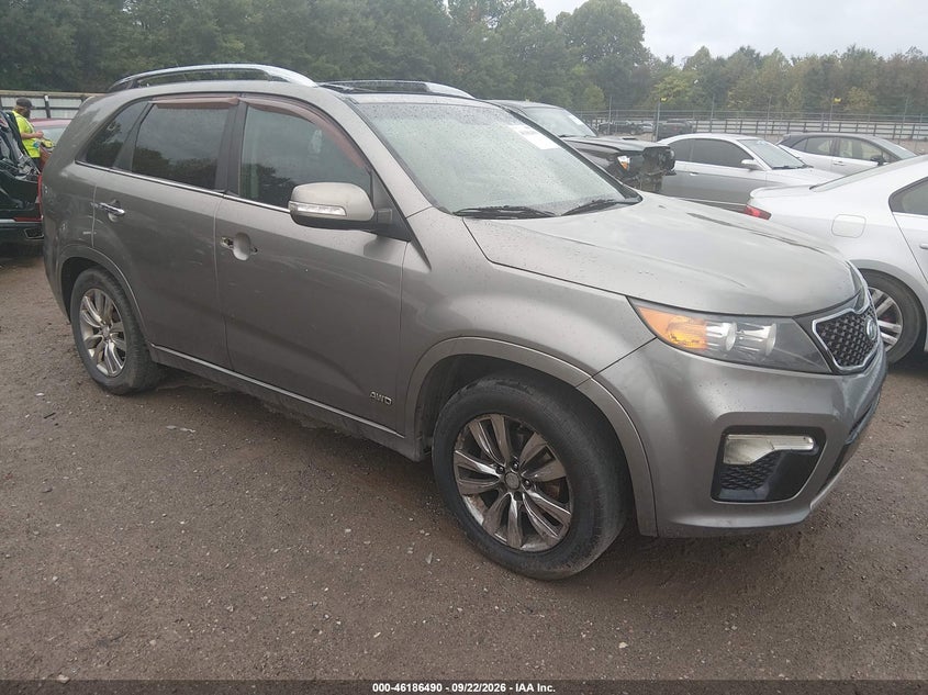 Photo of the 2012 KIA SORENTO SX V6