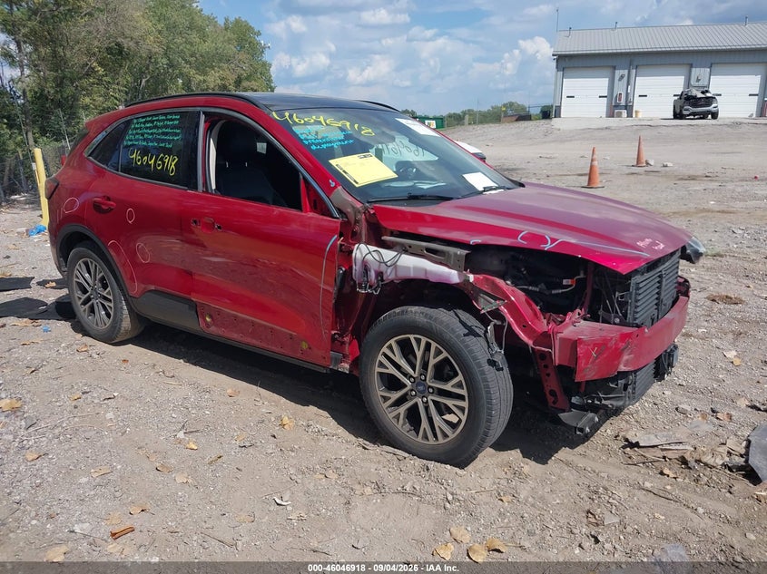 Photo of the 2020 FORD ESCAPE SEL