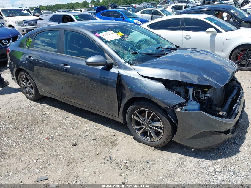 Photo of the 2024 KIA FORTE LXS